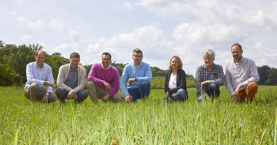 Une collaboration unique : La coopérative Vlaams Hoeverund et Colruyt Group s’engagent ensemble dans la culture du carbone, le carbon farming