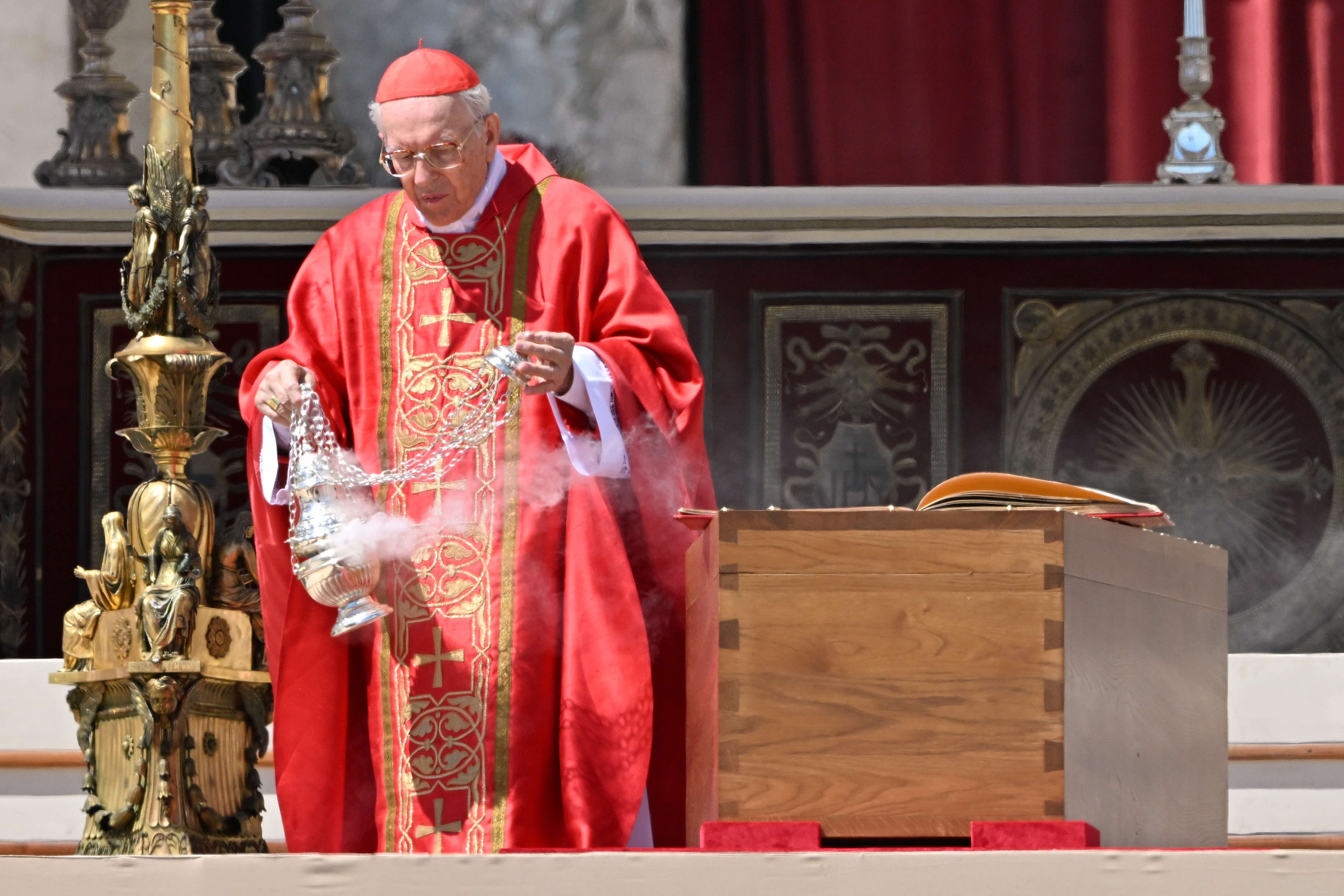 Cardinal Giovanni Battista Re during Pope Francis' funeral mass on 26 April 2025.
©PHOTO UNIVERSAL IMAGES GROUP Cardinal Giovanni Battista Re during Pope Francis' funeral mass on 26 April 2025.
©PHOTO UNIVERSAL IMAGES GROUP