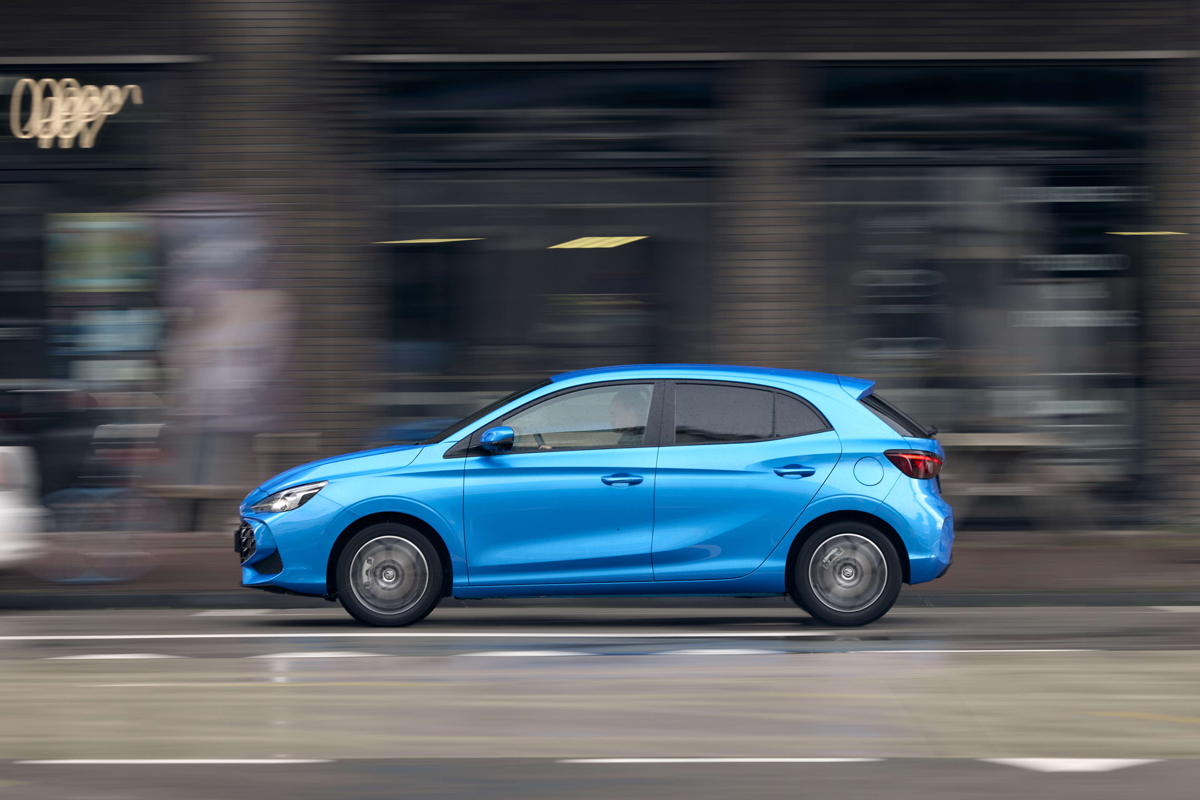 Nouvelle motorisation d’entrée de gamme pour la MG3