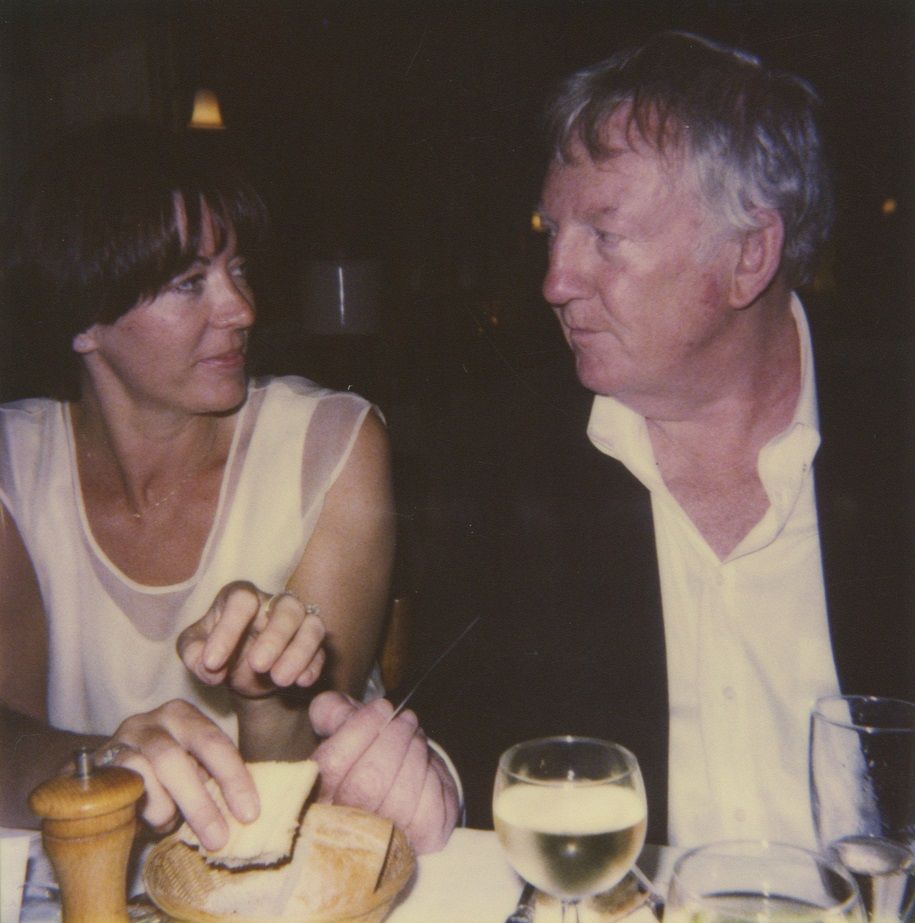 Veerle de Wit en Hugo Claus tijdens de huwelijksmaaltijd in restaurant Euterpia, 12.06.1993