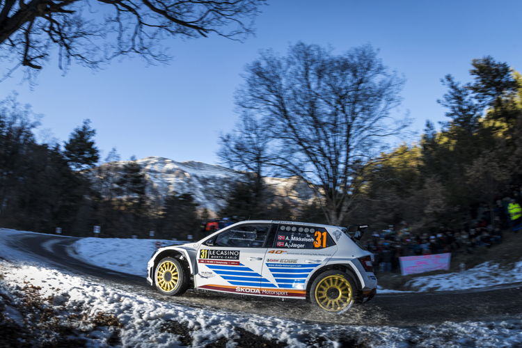 oasting a wealth of WRC experience, Andreas Mikkelsen/Anders Jæger impressed with a series of stunning stage wins on their guest appearance for the works team. They take a comfortable lead into the final two days.