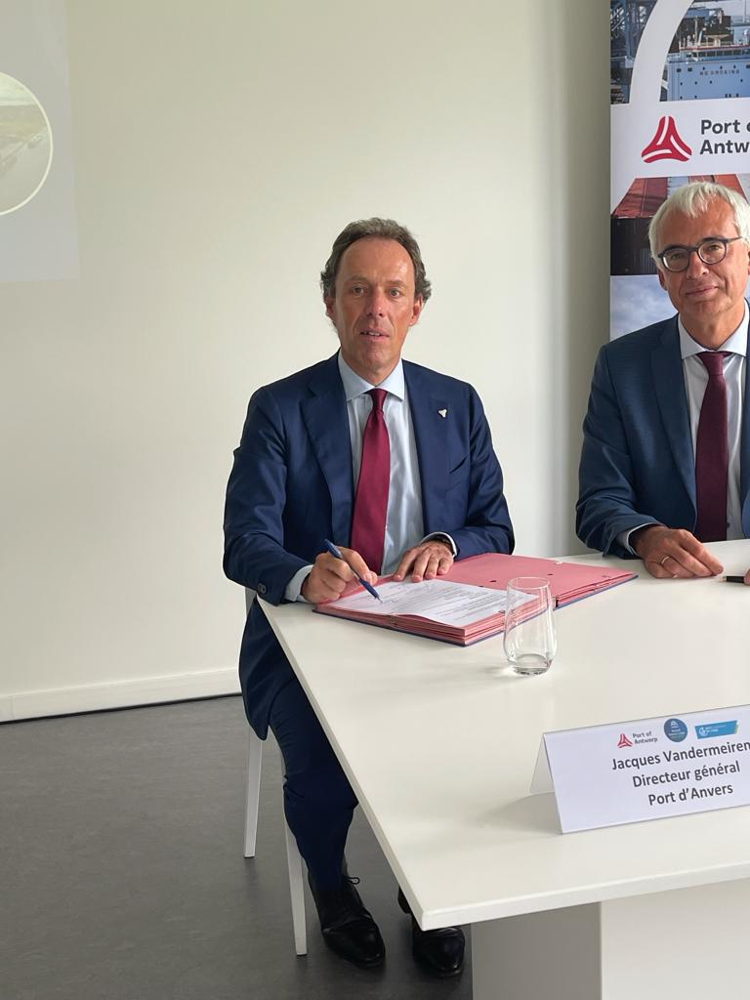 Jacques Vandermeiren (Port of Antwerp) - Luc Arnouts (Port of Antwerp)