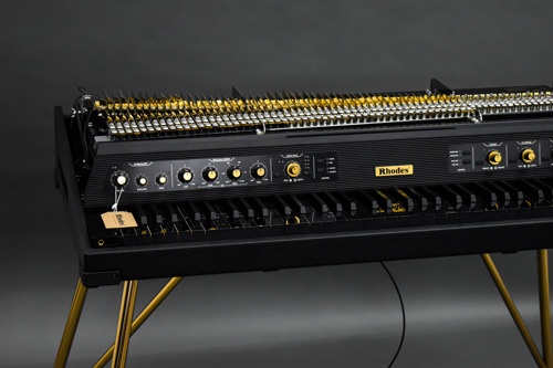 Rhodes Celebrates 75th Anniversary with Limited Edition MK8/75AE Piano, Featuring Dark and Gold-Plated Aesthetics