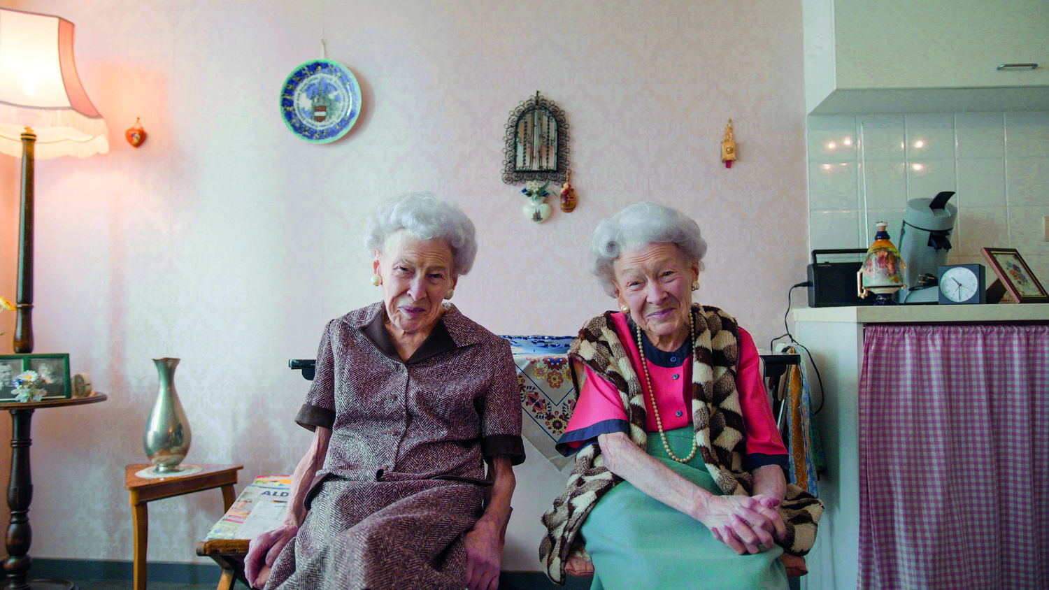 Jeanne en Marcella (rechts op foto) Schollaert