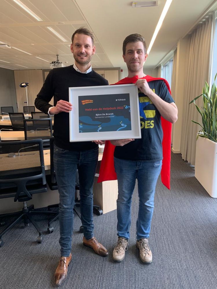 Björn De Brandt, Held van de Helpdesk 2022 en Robbert van der Tas van TOPdesk.