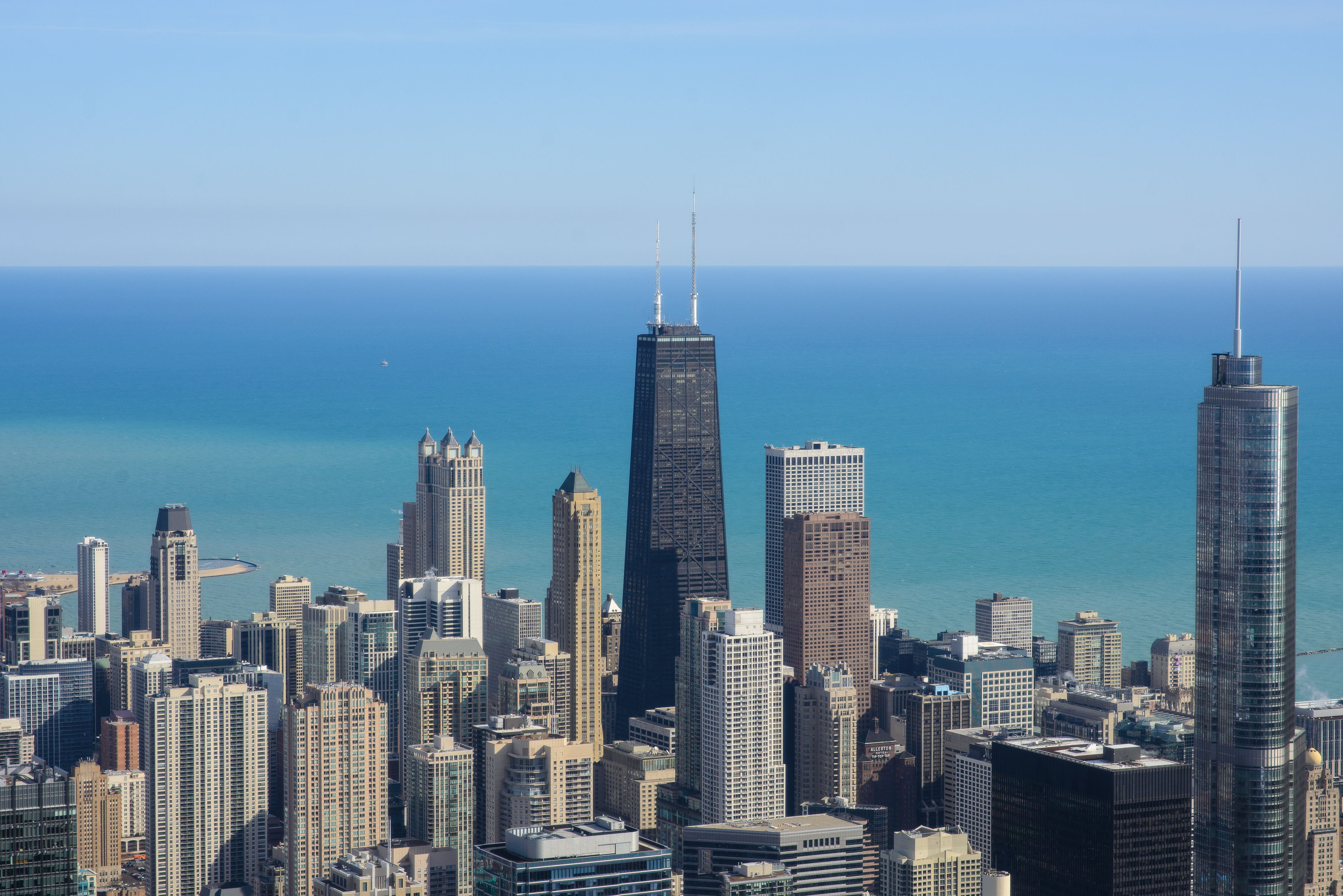Chicago is waiting for you! Enjoy its culture and gastronomy on the marathon weekend