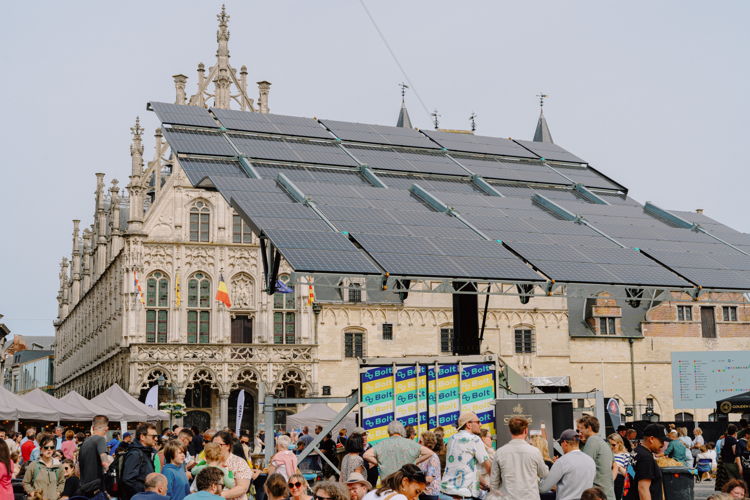 Bolt's zonne-installatie op Sfinks Festival ©Ward Rombaut