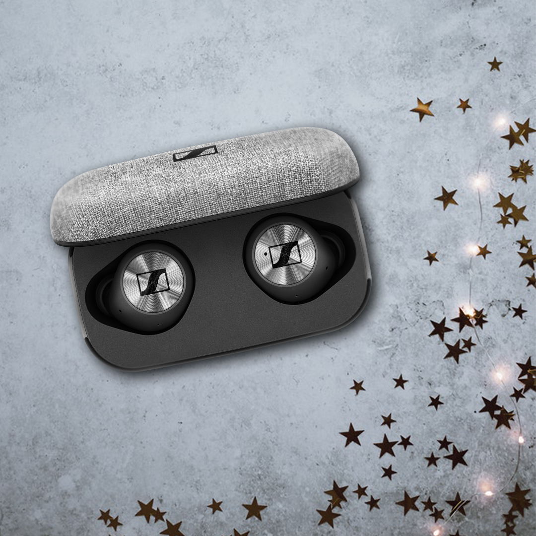 L’alliance iconique du son et du style​
ECOUTEURS MOMENTUM TRUE WIRELESS​
+ Drivers dynamiques audiophiles de 7 mm ​​
+ Autonomie sur batterie jusqu’à 12 heures ​​
+ Esthétique épurée avec détails métalliques ​​
+ Fonction Transparent Hearing pour une expérience d’écoute amplifiée​
+ Interface tactile intuitive et accès direct aux assistants intelligents​
Prix recommandé : 299 EUR, à partir de mi-novembre​