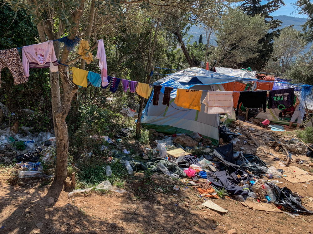 Vathy 'hotspot' on the Greek island of Samos is currently at about six times its official capacity and hosting around 4,051 asylum seekers, refugees and other migrants in an area meant for just 638. As a result, thousands of men, women and children are living in the bush land area outside of the official 'hotspot' which they call "jungle". In this area everyone sleeps under summer tents or primitive shelters made out of plastic sheeting. There is no access to toilets, showers or running water. Blankets are in short supply. The area is covered in rubbish and human excrement. Credit: Caitlyn Ryan/MSF, 7 March 2019