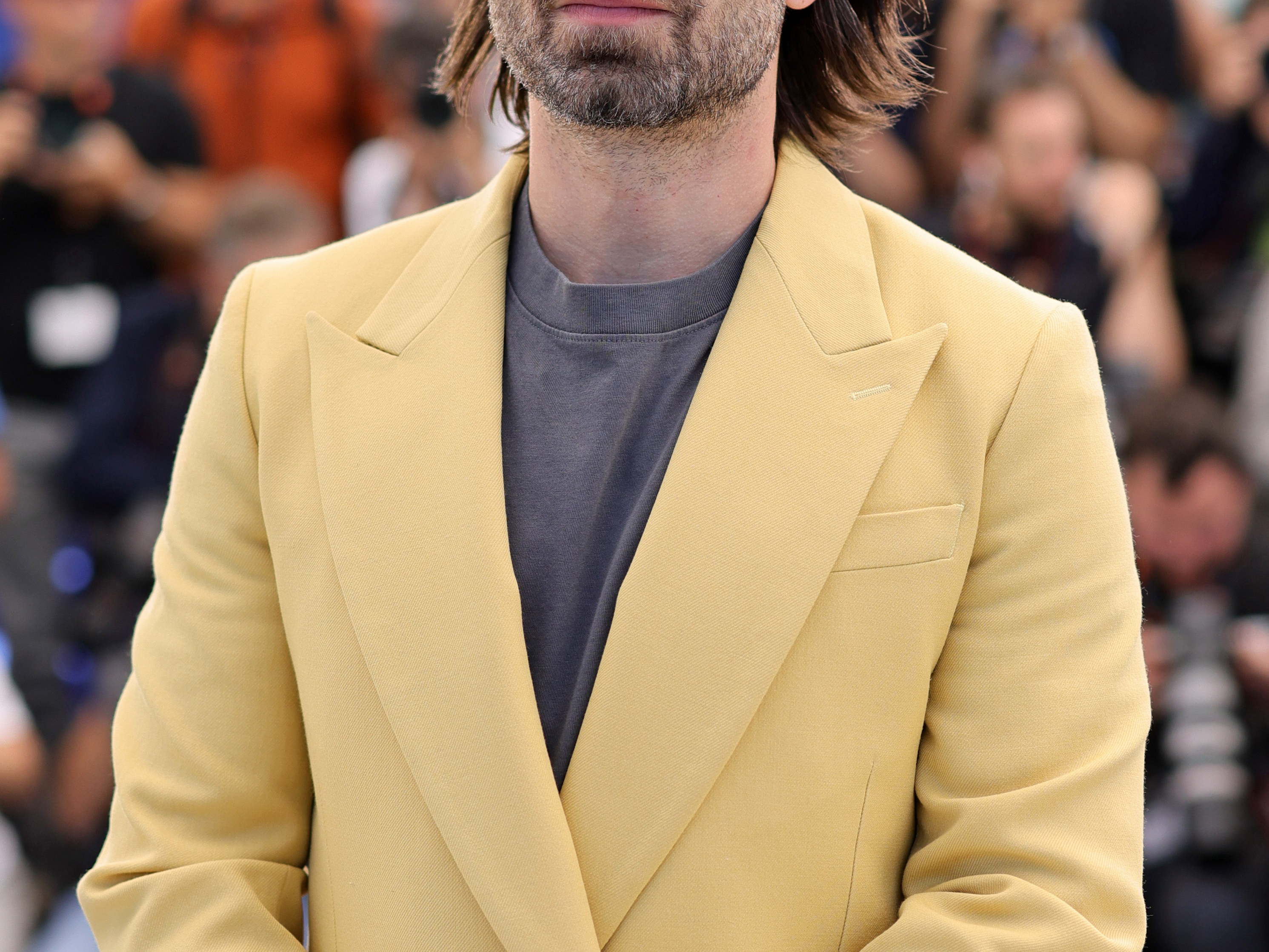 SEBASTIAN STAN, ROBERT DOWNEY JR Y COLMAN DOMINGO USAN AMIRI AUTUMN-WINTER 2024 