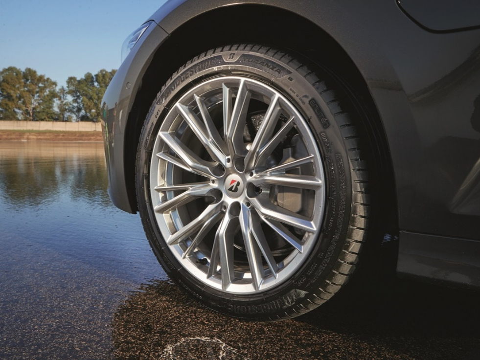 Bridgestone réaffirme son engagement pour la sécurité des conducteurs avec le nouveau pneu Turanza 6