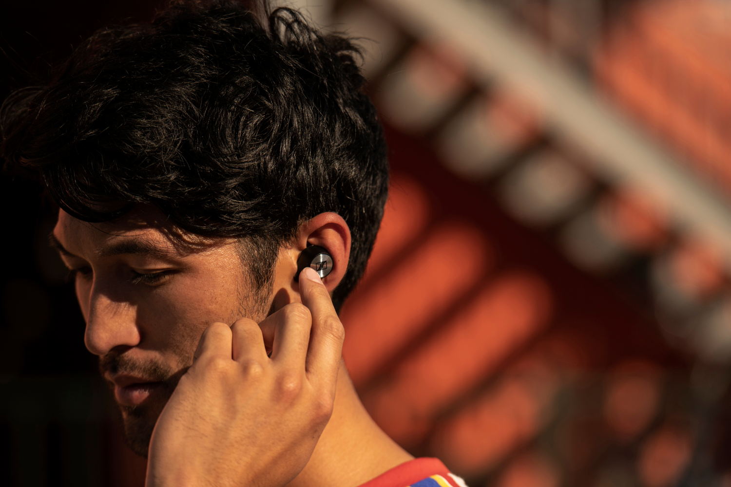MOMENTUM True Wireless