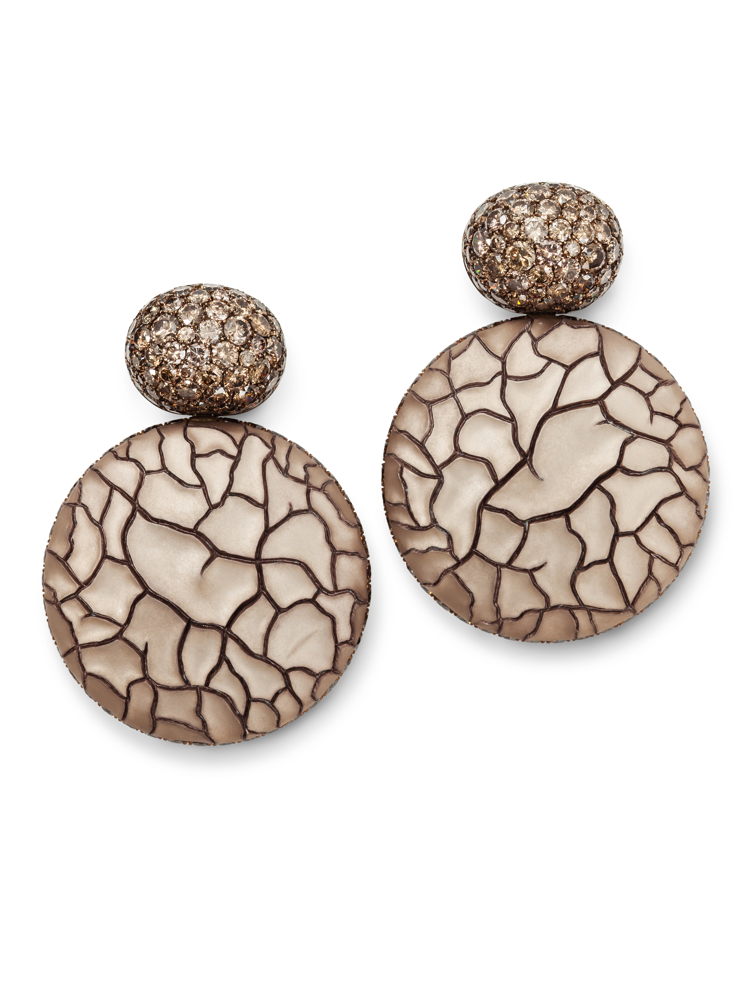 Hemmerle Earrings, 2021 by Hemmerle at Hemmerle, courtesy of Hemmerle (1)