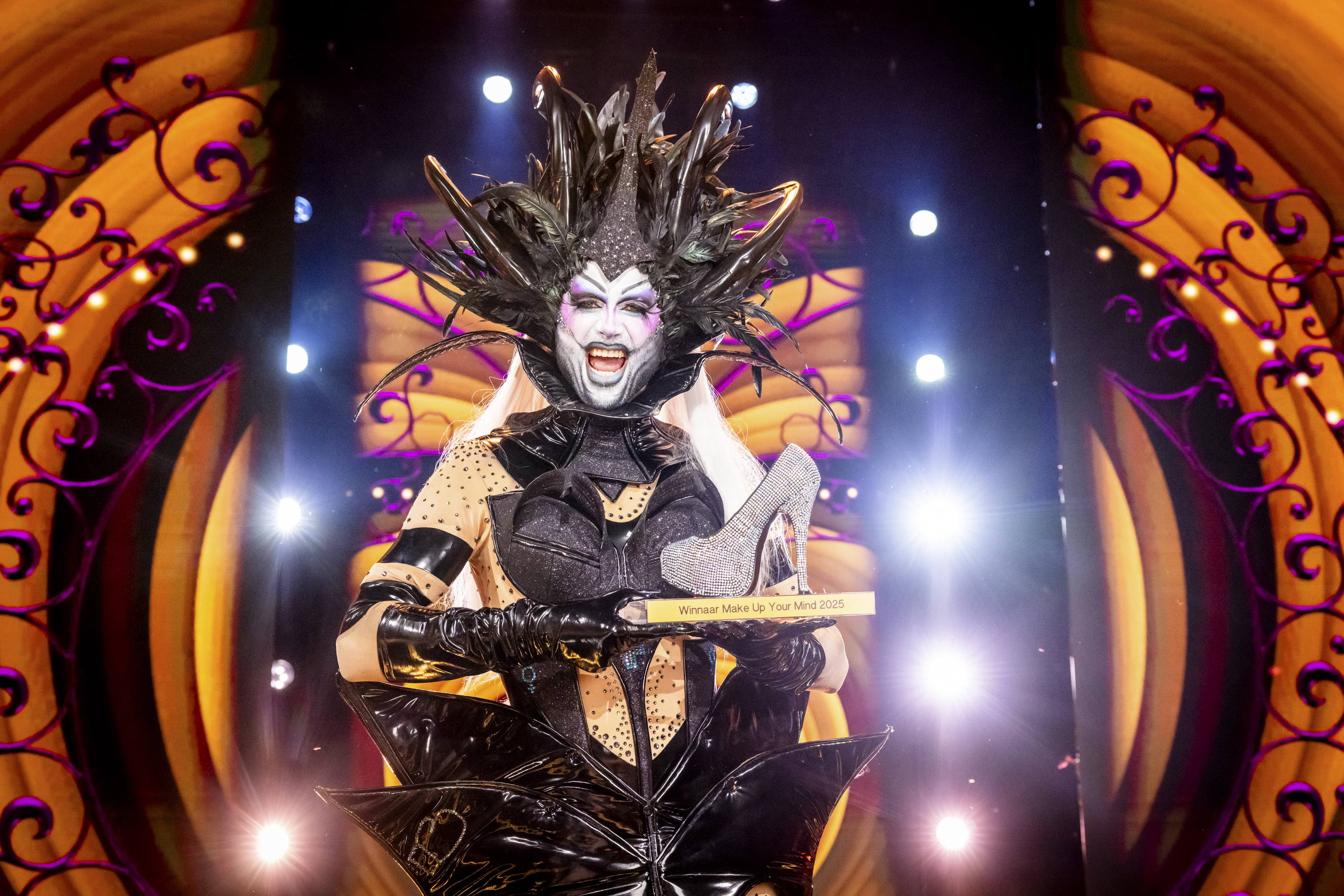 Alle make-up gaat af: Sieg De Doncker wint Make Up Your Mind als duistere queen Black Lulu 