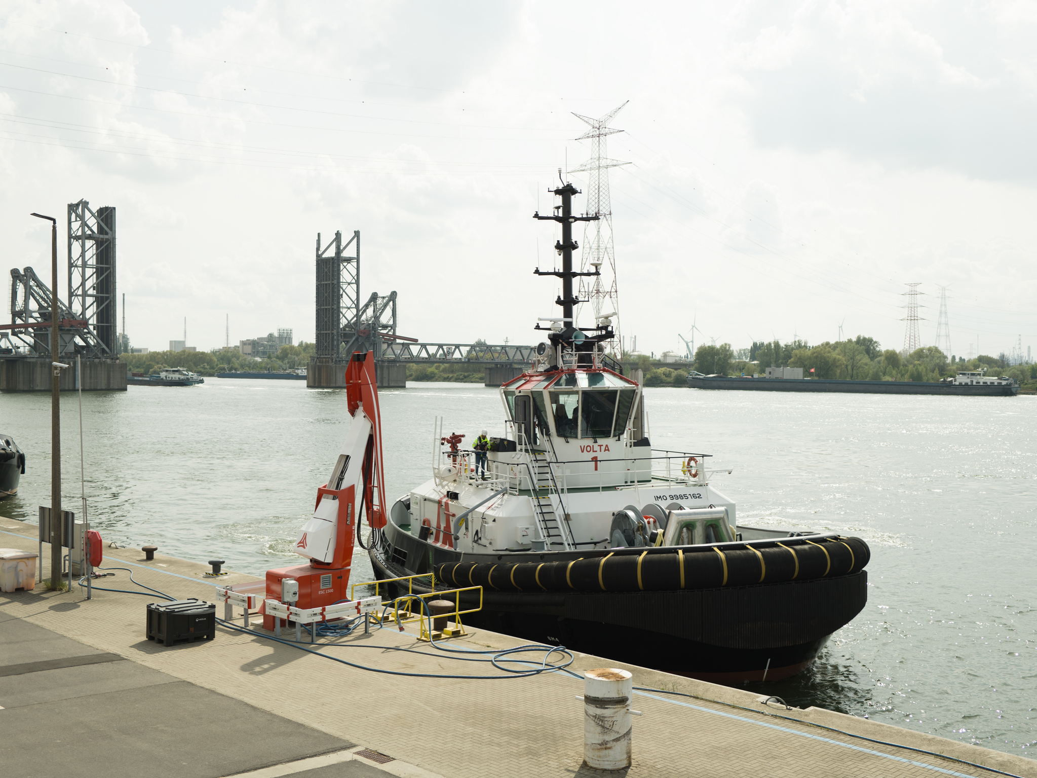 Port of Antwerp-Bruges launches the Volta 1: Europe’s first electric tugboat