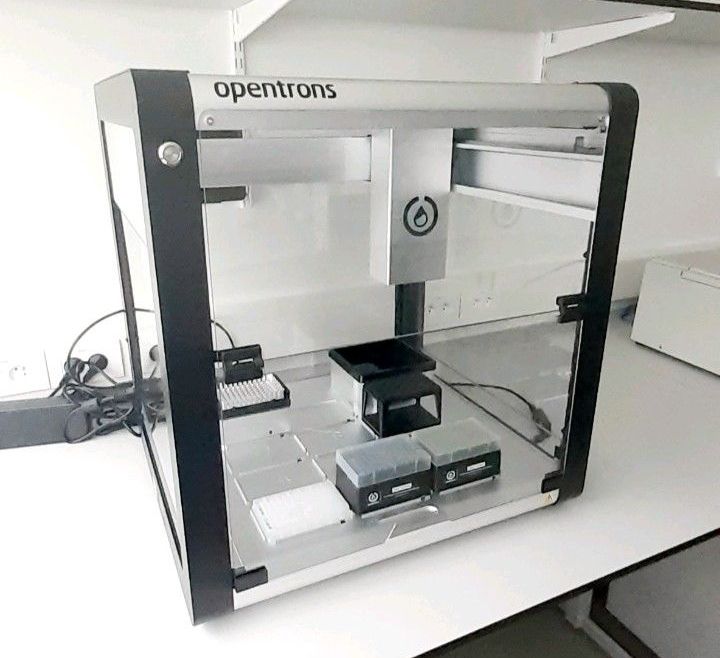 An Opentrons system in the Proteomics Core.