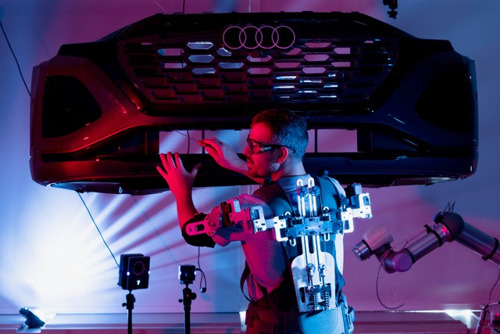 AugmentX lab to improve ergonomics of exoskeletons