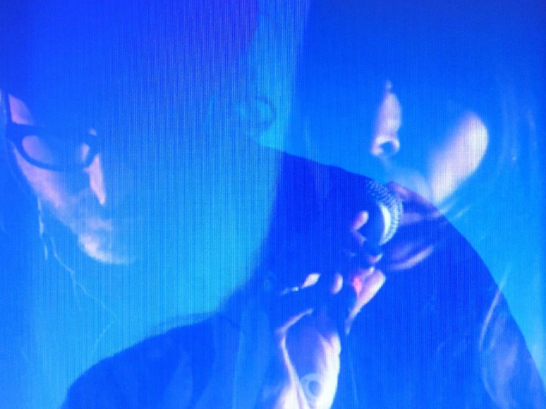 Peaking Lights Creates Dreamy Soundscapes on the Stage and in the Studio with Campfire Audio