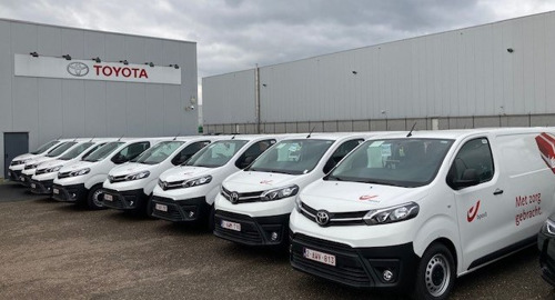 Toyota levert 100 ProAce bestelwagens aan Bpost