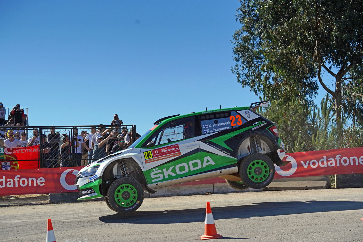 At the tenth round of the FIA World Rally Championship 2019, ŠKODA works crew and WRC 2 Pro category leaders Kalle Rovanperä and Jonne Halttunen (ŠKODA FABIA R5 evo) aim for their fifth category win in a row