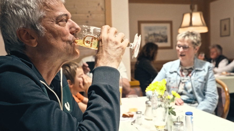 Jan Leyers en de Duitsers - In hotel Ebner in Bad Königshofen