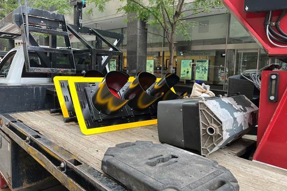 New traffic signals delivered to Sixth Avenue and Wood Street for installation New traffic signals delivered to Sixth Avenue and Wood Street for installation