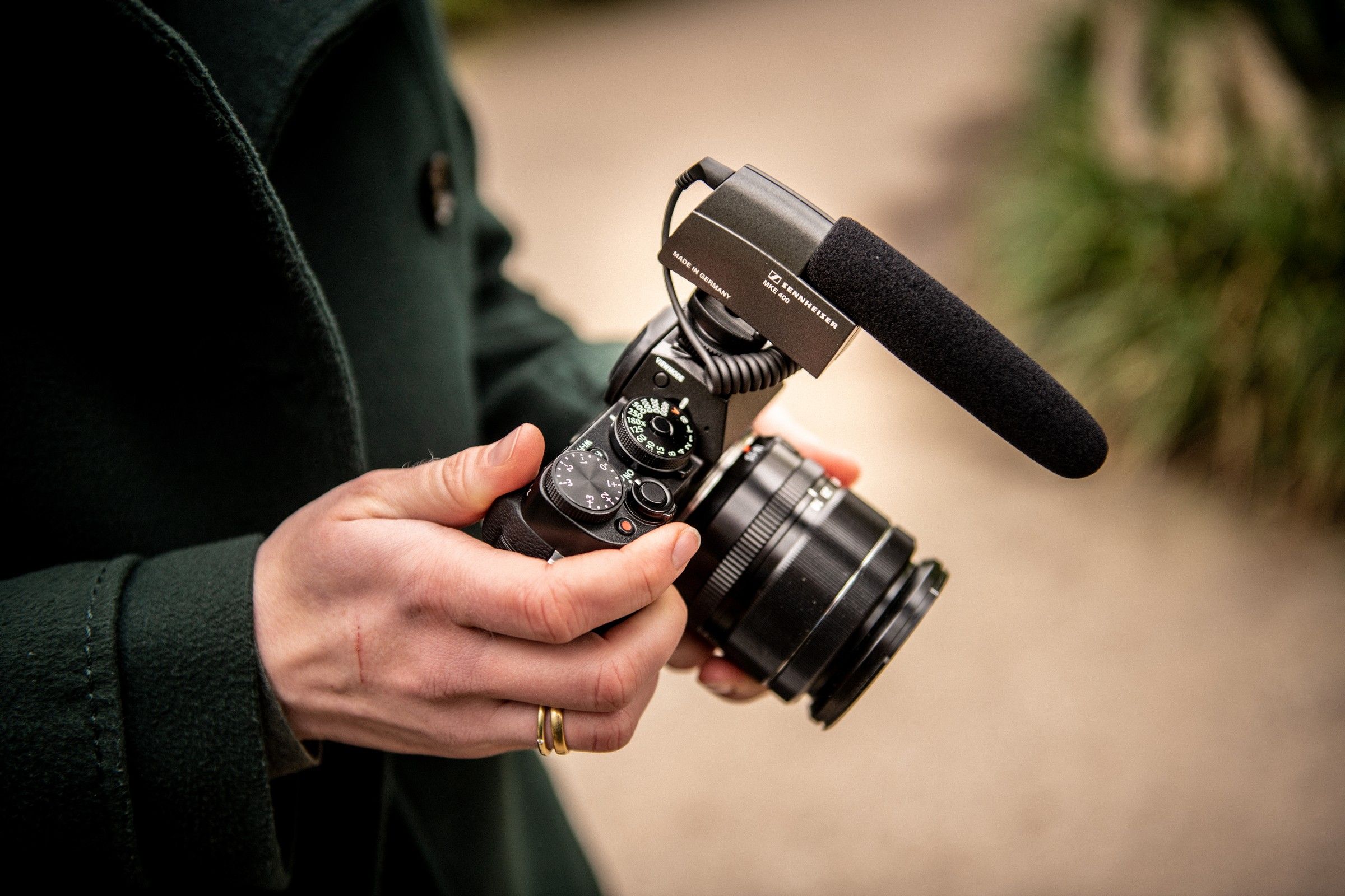 Dans la catégorie des micros filaires pour caméra, Sennheiser mettra en avant le MKE 400 pour un audio de qualité pour sa caméra DSLR/DSLM