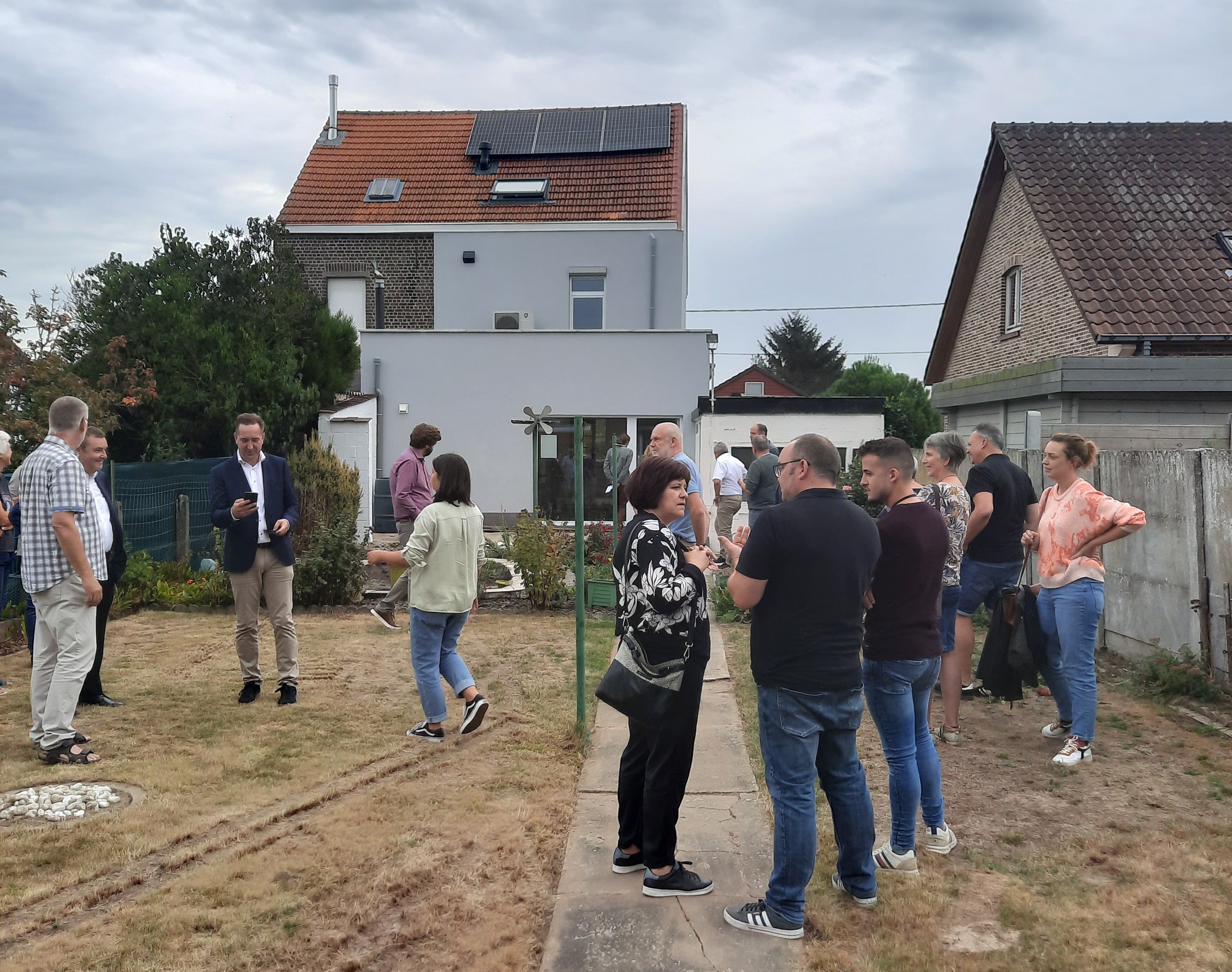 Op 13 september organiseerden Klimaatpunt en 3Wplus een kijkdag in een 'WarmNest'-huis in Sint-Katarina-Lombeek