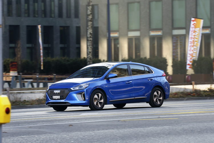 Hyundai IONIQ Hybrid