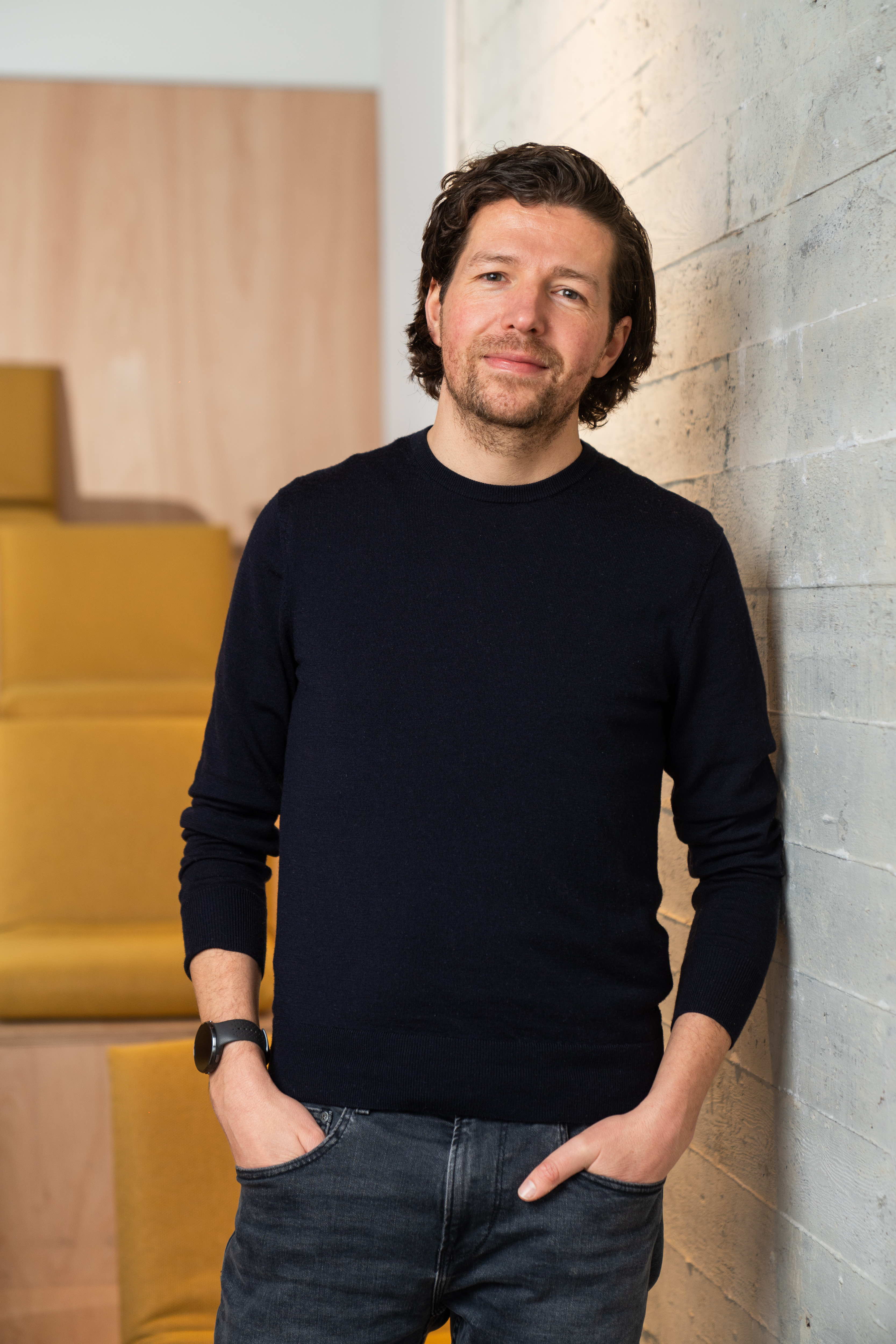 OVAL haalt nieuw talent aan boord: Tom Thijs wordt Head of Client Services