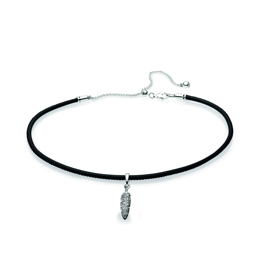 Black Leather
Choker & Feather
