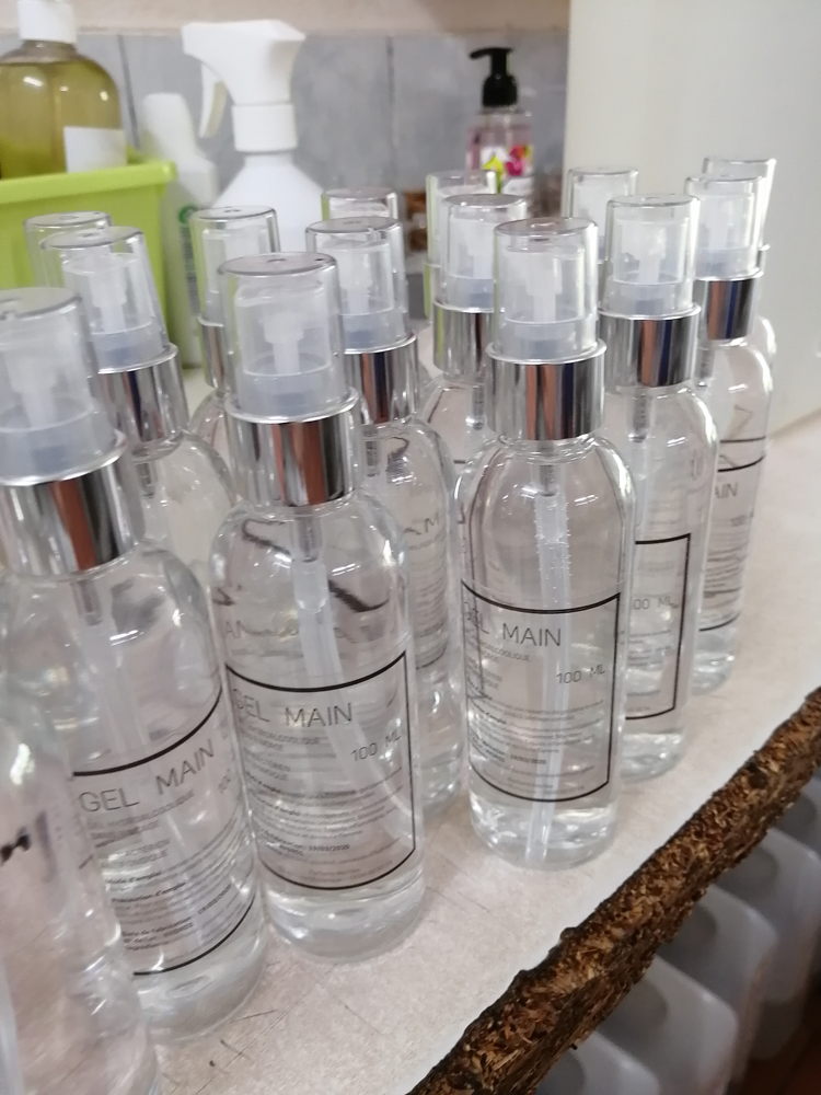 Hydro-alcoholic products manufactured by Parfums des Iles. © Parfums des Iles.