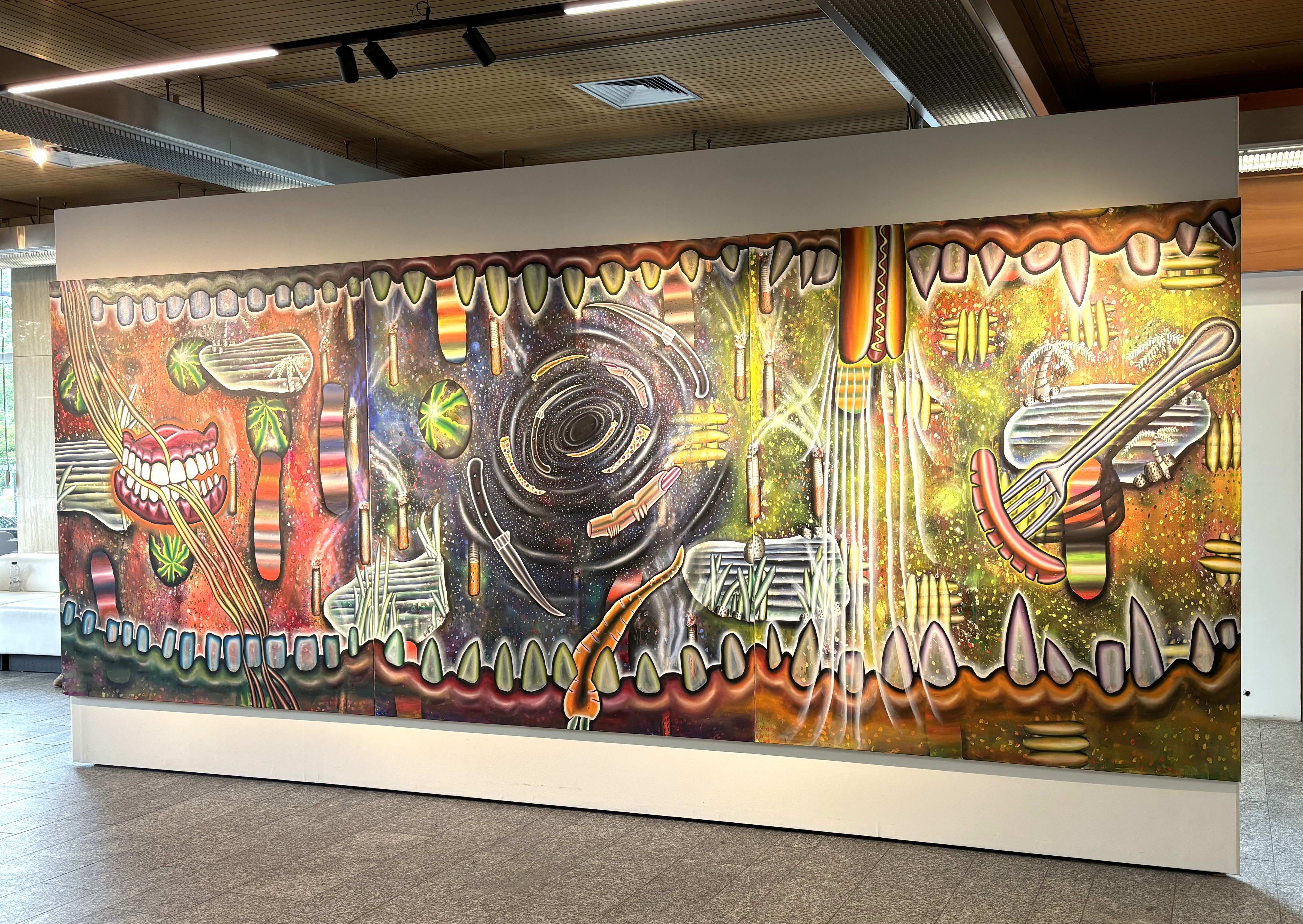 Het drieluik “A smile symphony” – acryl & olieverf op canvas 3 x 166,5 x 185 cm wordt tentoongesteld in het UZ Brussel tem juli 2024. Het drieluik “A smile symphony” – acryl & olieverf op canvas 3 x 166,5 x 185 cm wordt tentoongesteld in het UZ Brussel tem juli 2024.