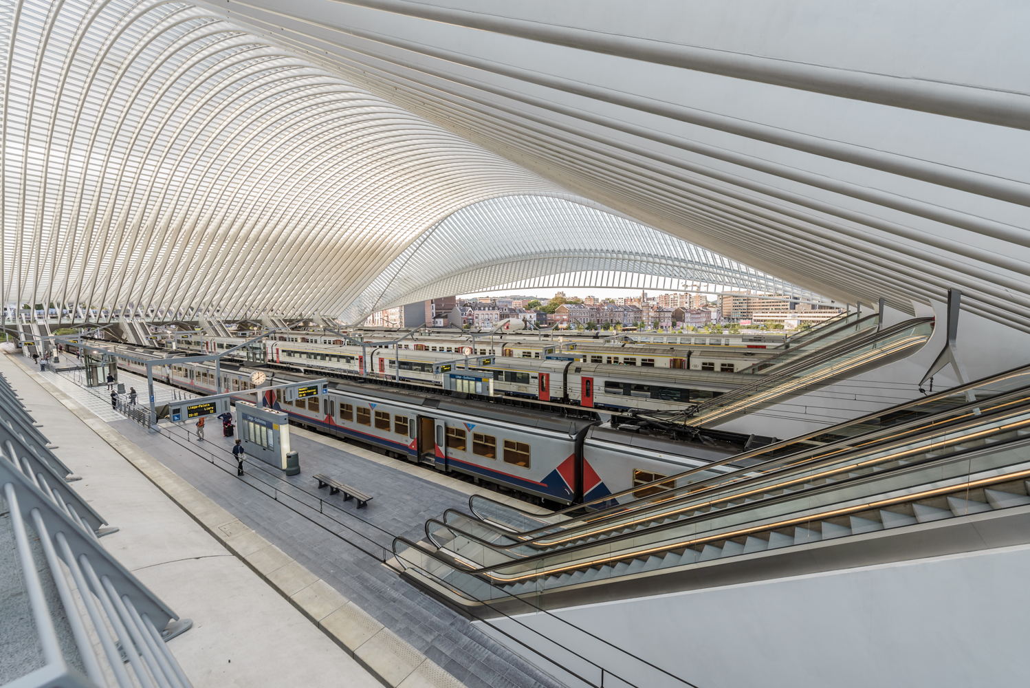 00001887-WBT - Liege - Gare de Liege-Guillemins - architecte Santiago Calatrava (c) J.P. Remy