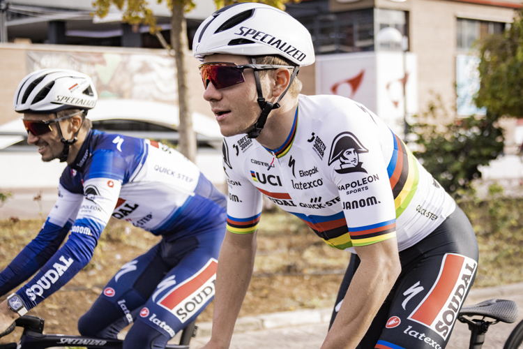OAKLEY PARIS-ROUBAIX CAMPAIGN IMAGE (6)