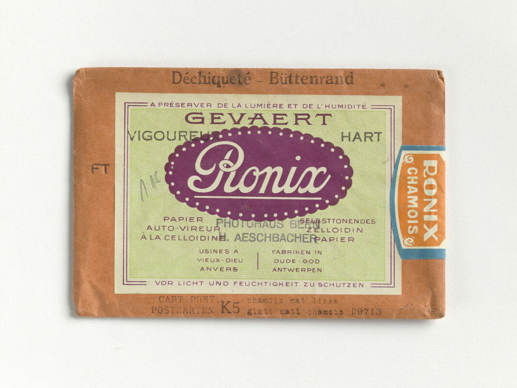 o	Historische Collectie Agfa-Gevaert, Ronix fotopapier, Collectie FOMU, 001-GEV_16_26