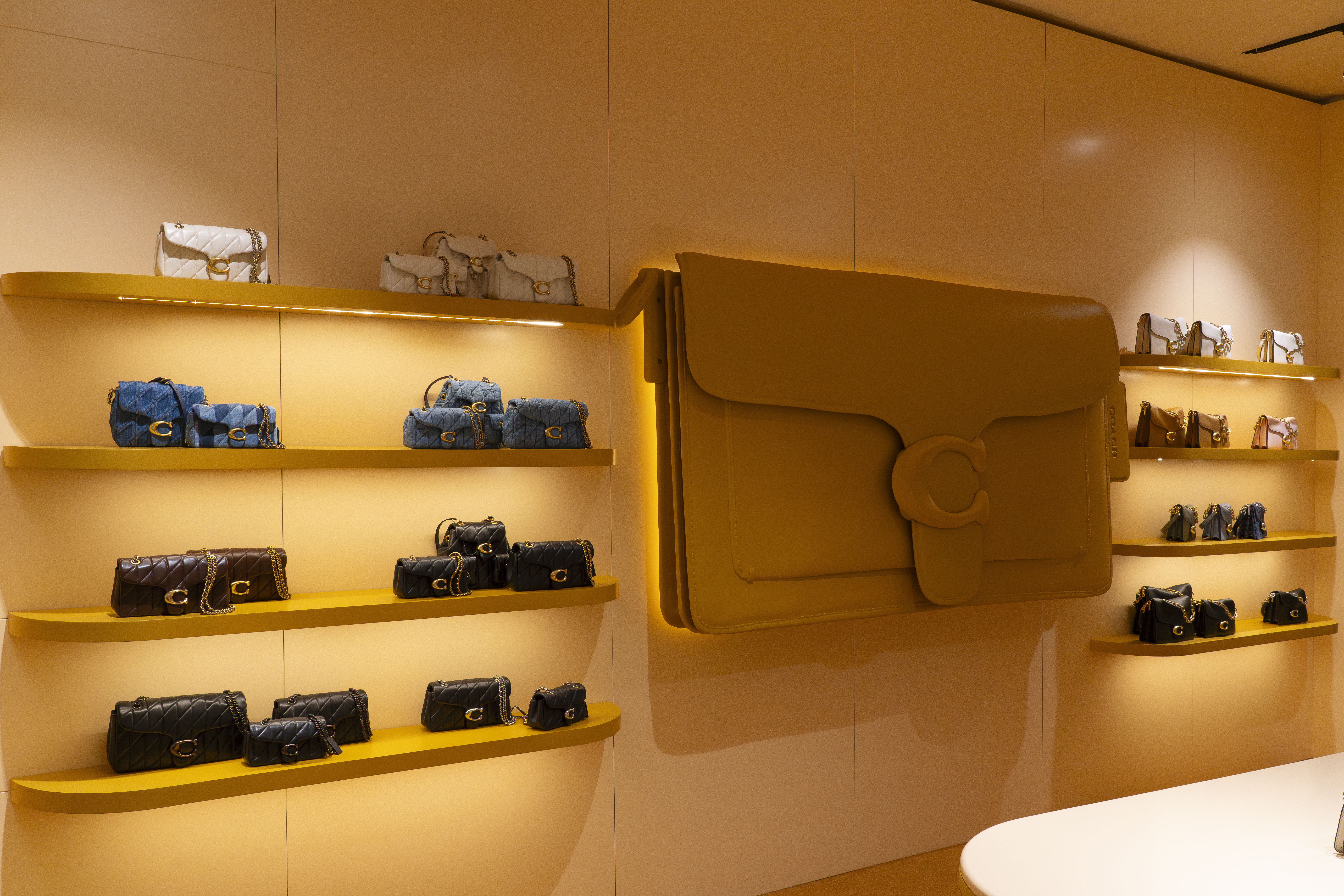 The Tabby Shop | El Palacio de Hierro The Tabby Shop | El Palacio de Hierro