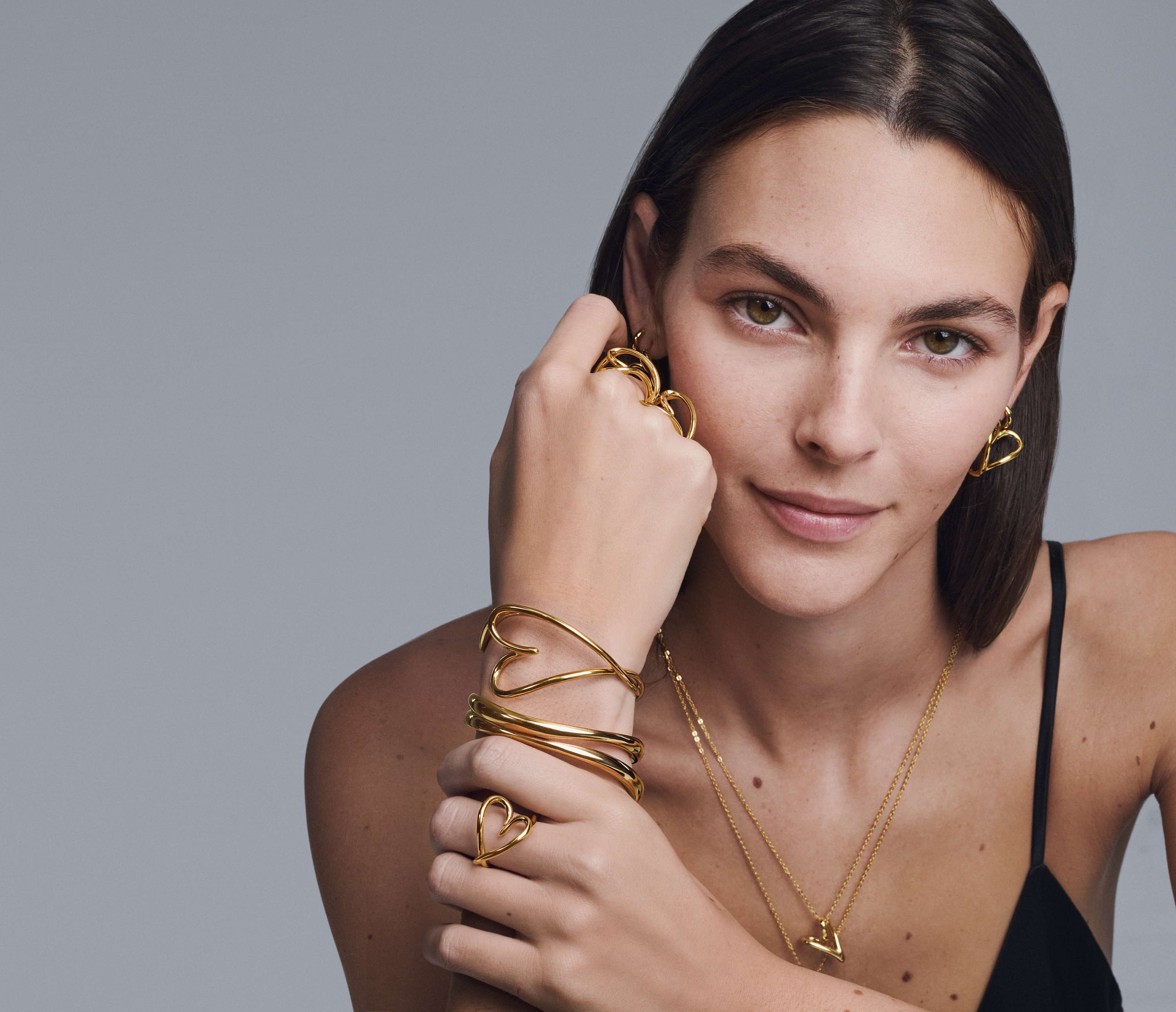 TREND ALERT: EL COLLAR DE CORAZÓN ES EL ACCESORIO CLAVE DE LA PRIMAVERA 