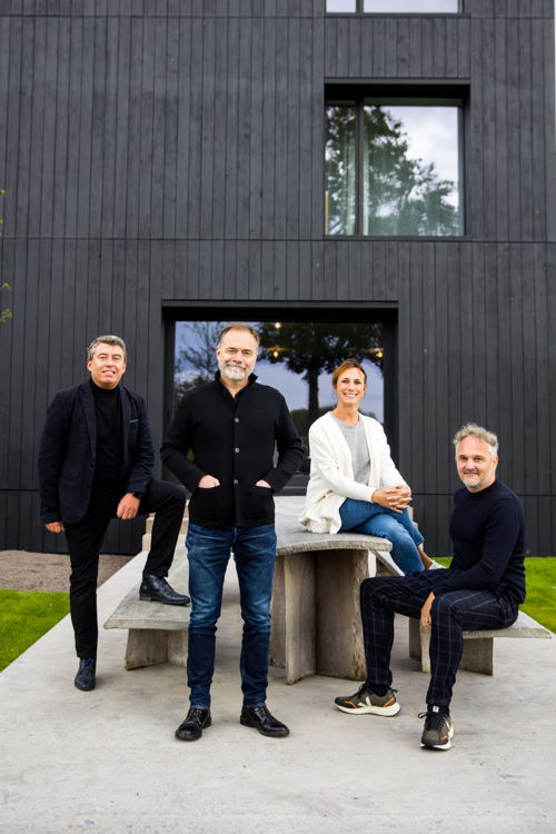 Van links naar rechts: Olivier Trop (Managing Partner), Wouter Boits (Founder & CEO), Isabelle De Schryver (Managing Partner), Kristof Snels (Executive Creative & Strategic Director).