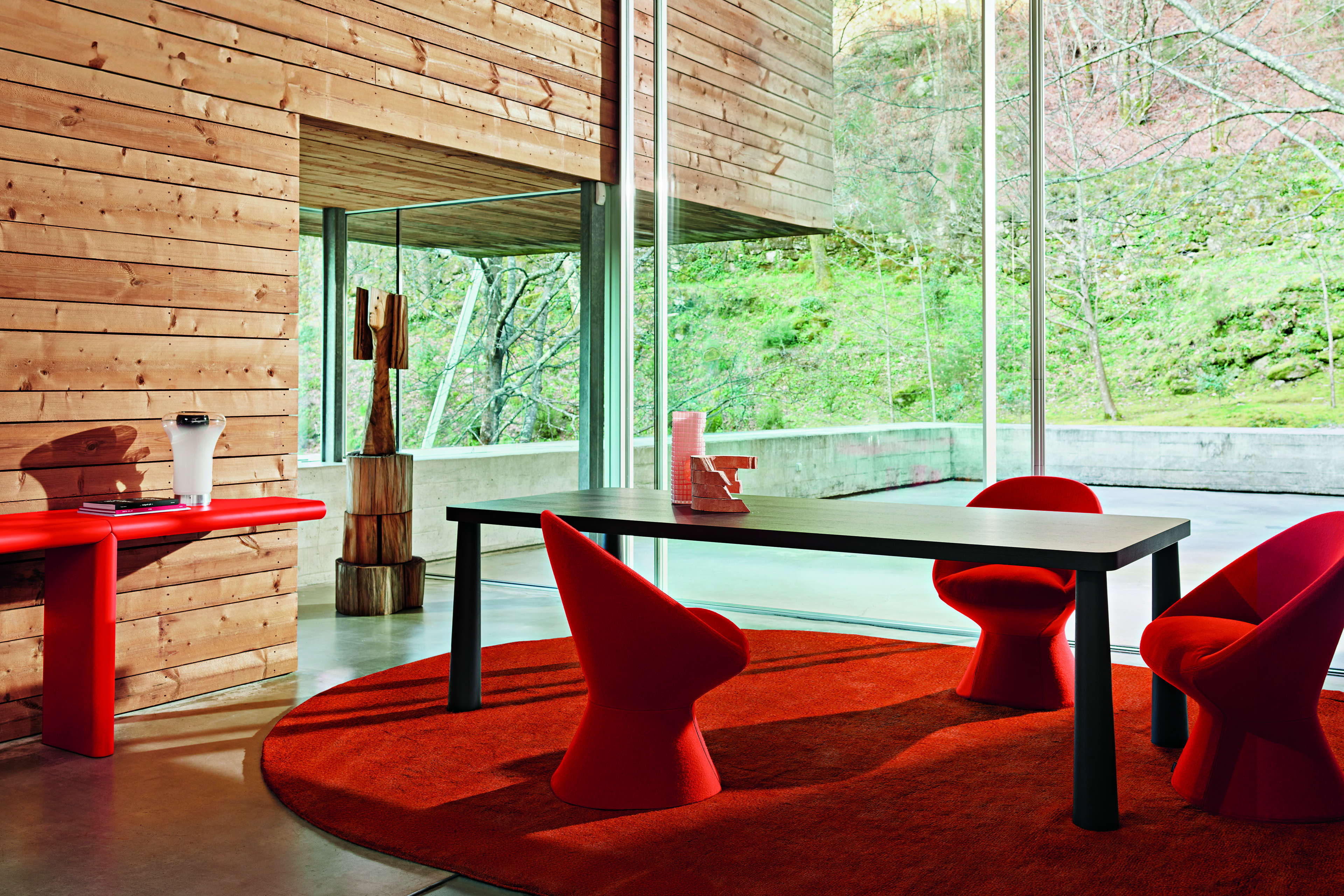 ZANOTTA PRESENTS ICONIC TABLES AND DESIGNER RE-EDITIONS FOR THE DINING AREA