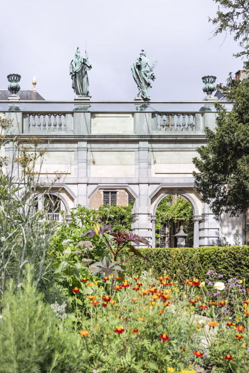 Tuin Rubenshuis, achterzijde portiek, foto Ans Brys