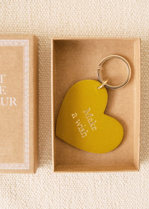 Sézane - Porte-clé coeur - Make a wish Cumin glacé - 25€