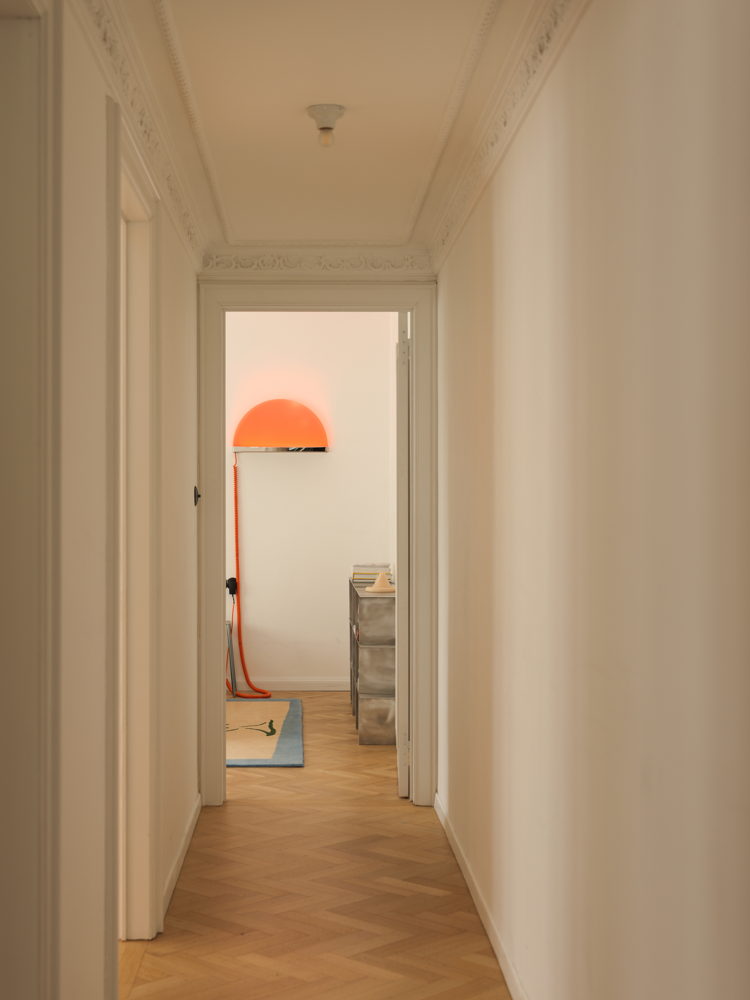 18  Paradis Apartment  © Micha Pycke