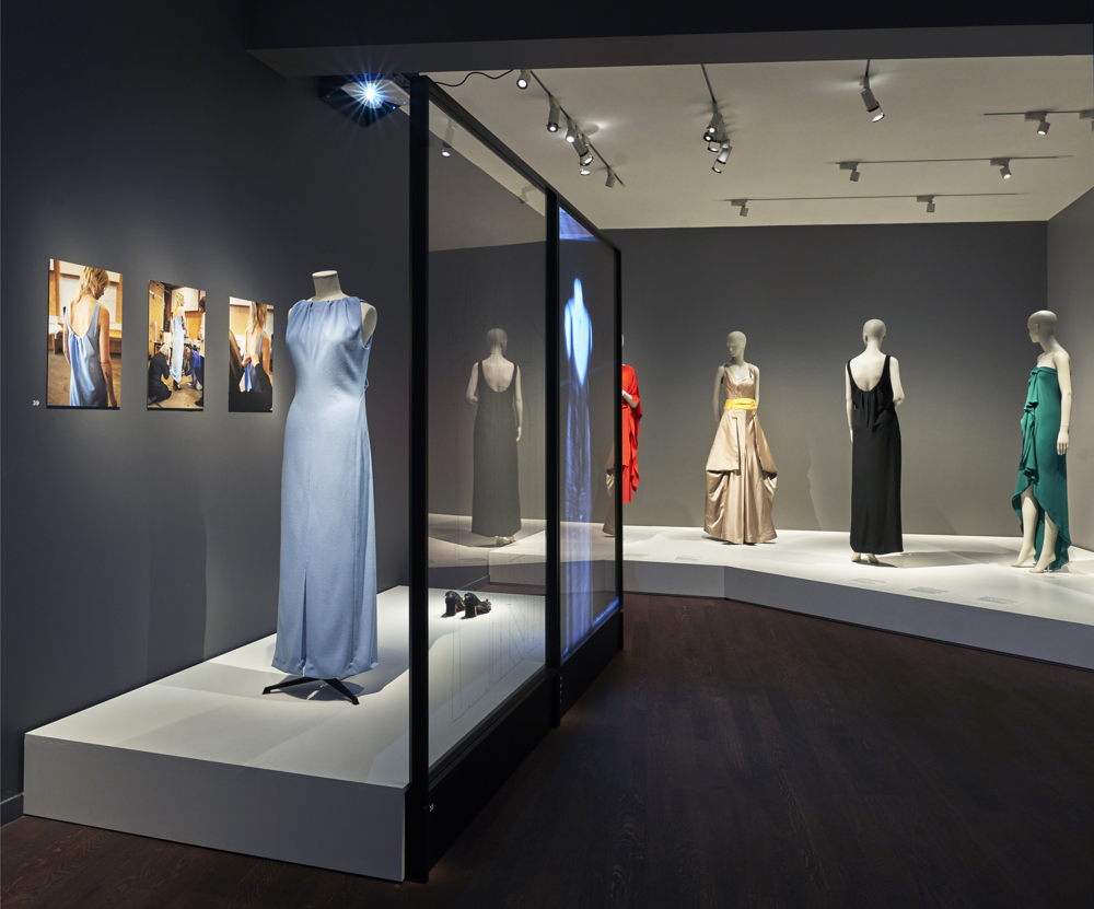 Exploding Fashion: from 2D to 3D to 3D animation, (c) MoMu Antwerp, Photo: Stany Dederen