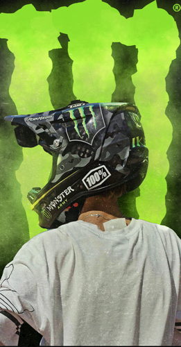 Linkedin - Portrait-Monster Energy
