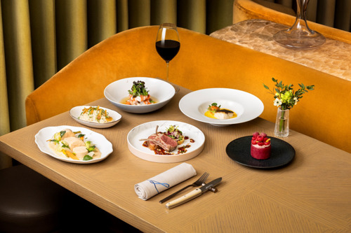 國泰航空和Louise將高雅精緻的傳統法國料理帶上萬呎高空