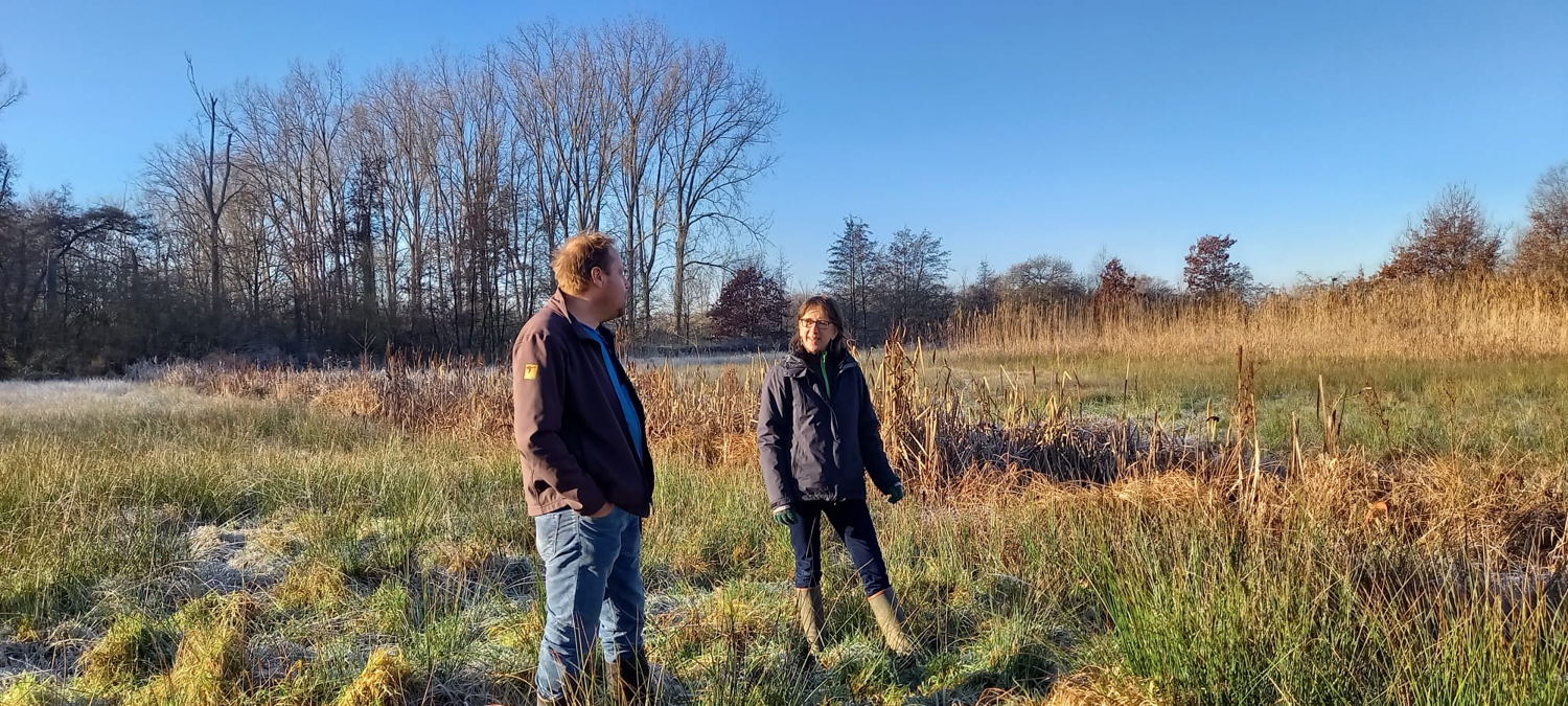 gedeputeerde Riet Gillis bij Kristof Schelden van vzw Durme