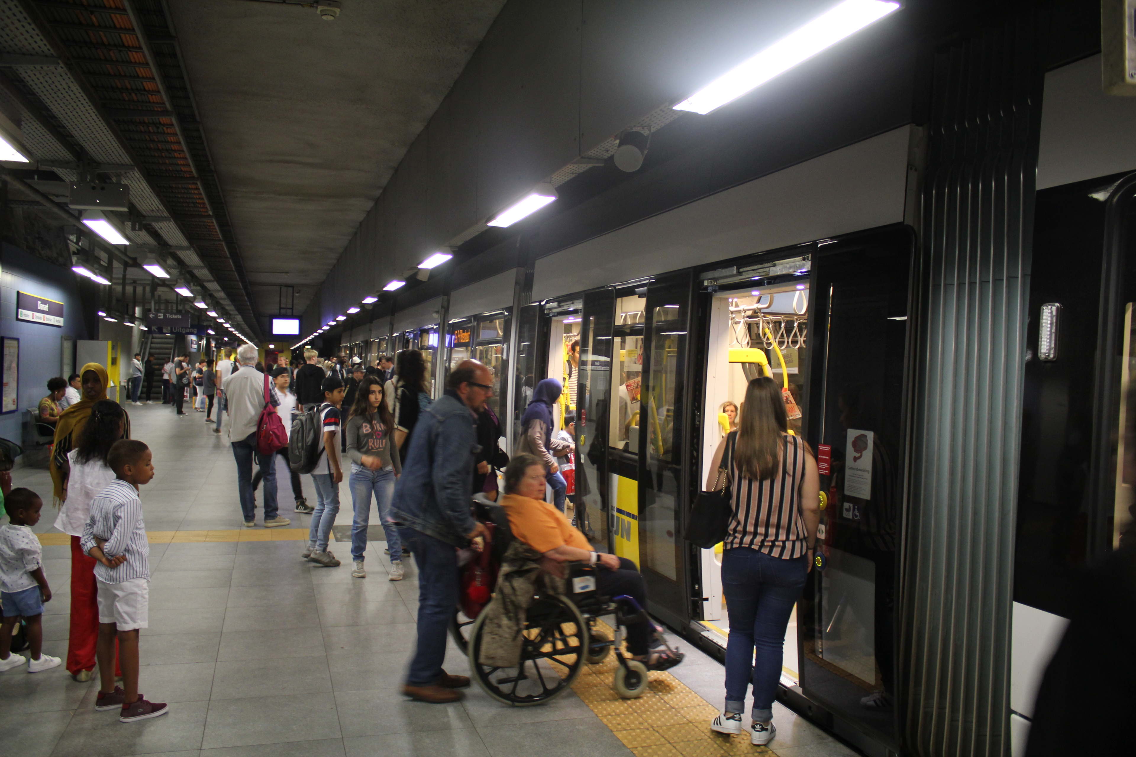 506 nieuwe digitale camera’s voor Antwerpse premetro