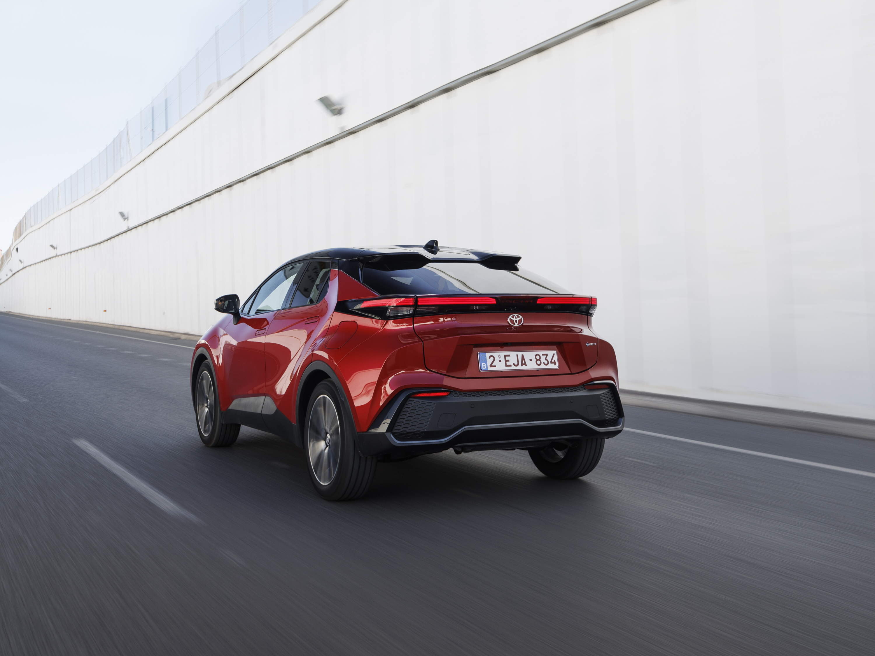 6 miljoenste geëlektrificeerde Toyota in Europa benadrukt succes multi-path strategie