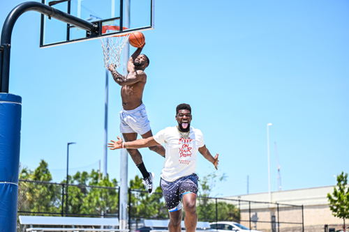 Streetball with Kenny Dobbs (10x22')